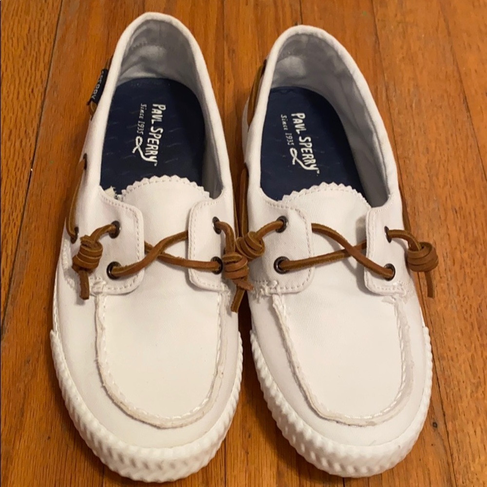 Women’s Size 8.5 White Sperrys